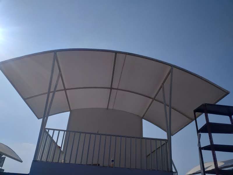 Roof shed